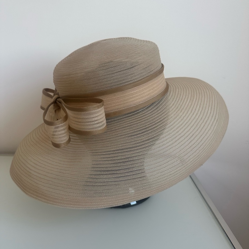 Suzanne Couture Millinery, light & neutral hat bridal/events, handmade in USA